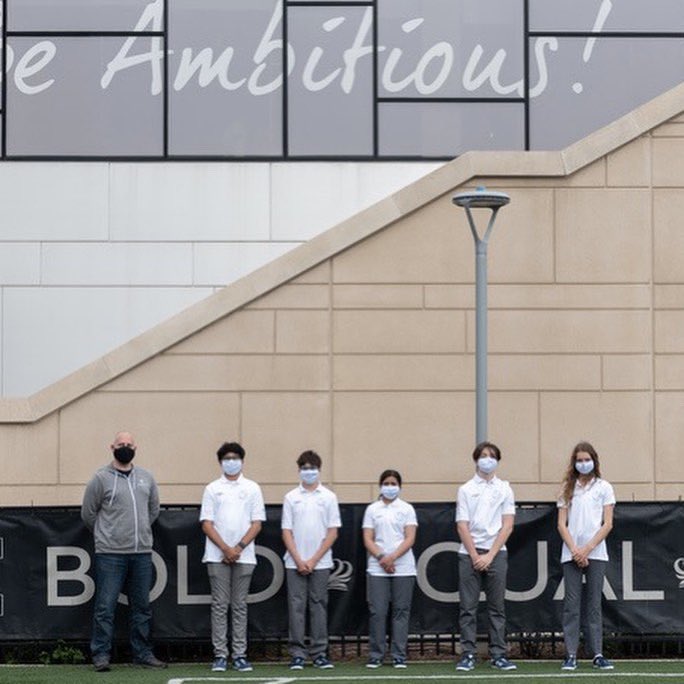 Alpha1_racing's tweet image. The heat is on! 
4 days to go!

#Alpha1_racing #BISCsouthloop #YoungEngineers #YoungEntrepreneurs #F1inSchoolsusa #f1inschoolshq #F1inSchools #Teamwork #STEM #Sustainability #Competition #Collaboration  #F1SWF #WeRaceAsOne #Chicago