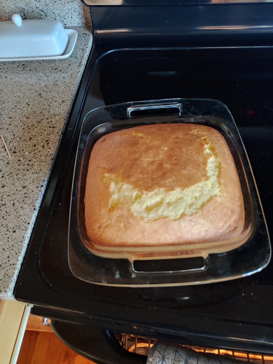 WillPurvis8's tweet photo. Even my cake looks baked.
#420cooking
#happycake https://t.co/jZh1KxjZIX