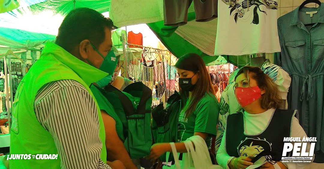 MiguelPeliMx's tweet photo. 🥑 En nuestros recorridos visitamos el tianguis de la Magdalena Mixiuhca donde los comerciantes y vecinos escucharon nuestras propuestas y apoyan el proyecto. 👏🏻
Este #6DeJunio #VotaVerde 

#CandidatoDelAbasto 🌽
#CumplirEsNuestroDeber https://t.co/TeOz55d8OI