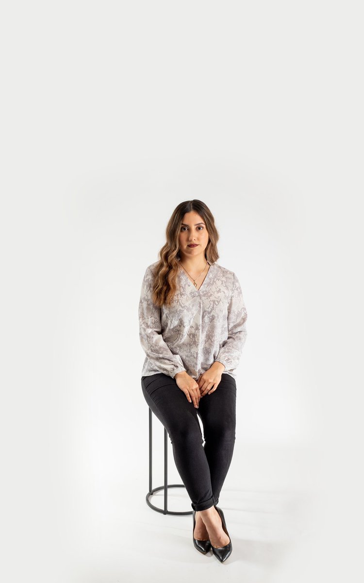 phanent's tweet photo. We now offer business portraits for professionals who need quality full body images for websites, business cards, flyers and more! https://t.co/7rzdbczVFR