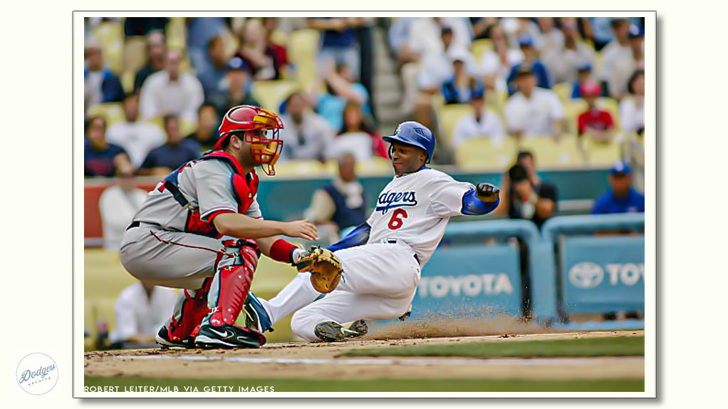 Happy Birthday to former outfielder Kenny Lofton: 

Born May 31, 1967! 