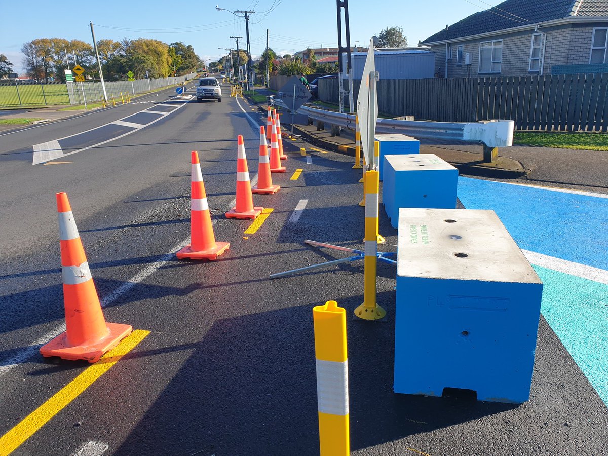 stateless's tweet photo. More nice. 😁 #InnovatingStreets #Papatoetoe. Next to Aorere College. https://t.co/Ct7x8fNhbF