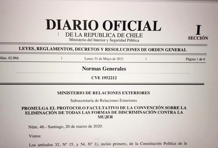 ClaudiaDides's tweet photo. Por fin se promulga en el Diario Oficial Protocolo Facultativo de la Convención sobre la Eliminación de Todas las formas de Discriminación contra la Mujer. Tuvimos que esperar 19 años. Chile solo había firmado la Convención en 1989. #ProtocoloCEDAW #Chile  #Mujeres https://t.co/F9ydGsYumN