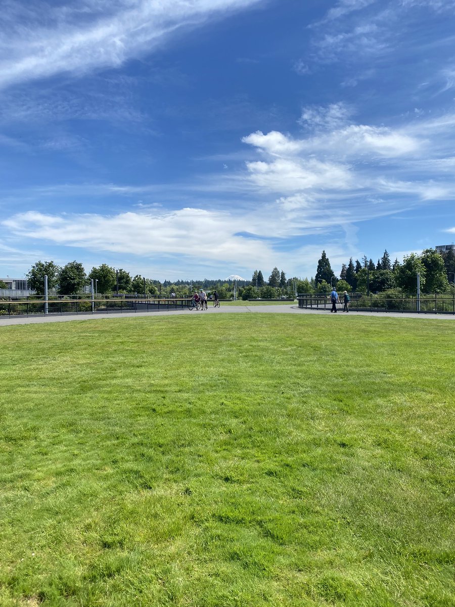mezo__911's tweet photo. Ending the long weekend on a high note. 

35 miles (56 KM) ride around lake WA 💪🏼💪🏼💪🏼

#PersonalRecord #biking #seattle #lakewa https://t.co/bxqWRaYzuU