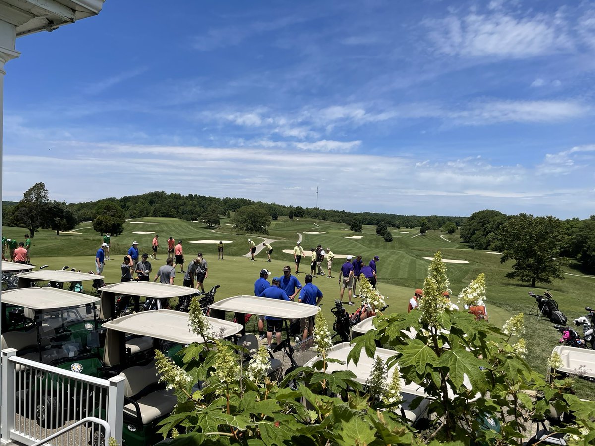 Bulldog Golf tweet media