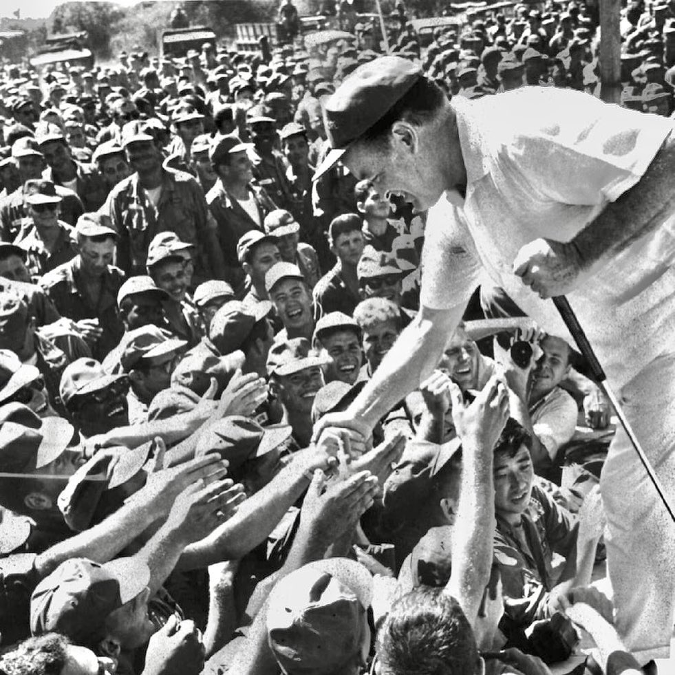 TalkOfFame's tweet photo. On Memorial Day, we honor the legendary Bob Hope, whose dedication to entertaining the troops for decades helped boost the morale of countless soldiers. Hope brought them laughter, comfort &amp; fittingly, hope, during a time when they needed it most #memorialday #memorialdayweekend https://t.co/hxi4x2qaLH