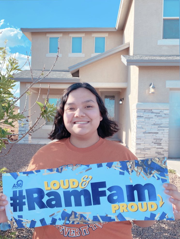 JasmineSolis620's tweet photo. I was planning on attending another school, but I got a better offer somewhere else. I think that this school will be great for me and it’s actually very similar to the last one. So I am happy to say that I am for sure going to be attending Angelo State University in the fall!💛 https://t.co/aAlfSavMKW