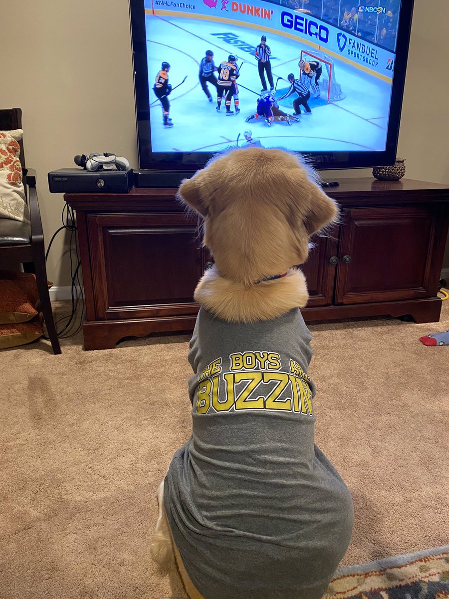 cmchugh89's tweet photo. Let’s go Bruins! @NHLBruins @barstoolsports @spittinchiclets https://t.co/rRQiQxvu9b