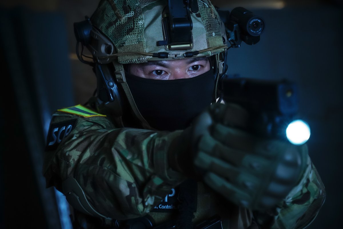 カラシ猫フ Scp財団機動部隊コスプレで写真撮ってきました 四季武装集団撮影会 Scpfoundation Scp財団 Scpmtf Cosplay 撮影 四季さん Photo Shiki Co 場所 アニマニヤさん Animaniyacos T Co Oqztln7gjj