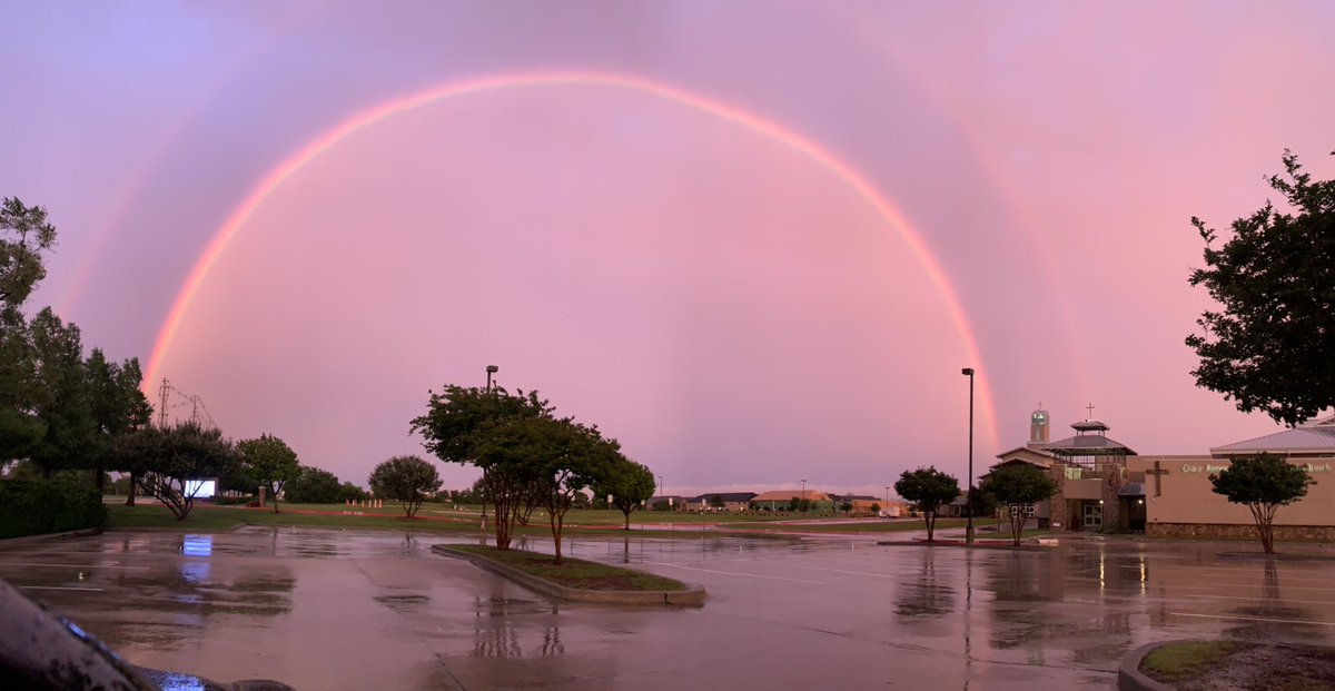 bishopsrus12's tweet photo. @wfaa and @wfaaweather, beautiful reminder that the storm will pass https://t.co/SftJExoEcB