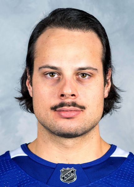 DecapApple's tweet photo. MISSING

Mitch Marner and Auston Matthews 
Last seen May 14th 
Allegedly stole $10m and $11m respectively from the leafs

If found, do not call us, we don't want them https://t.co/Qdb4S9aPZl