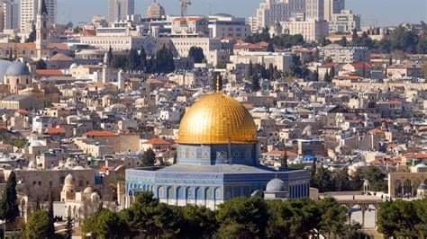 CivilRightsInt's tweet photo. JERUSALEM IS OWNED BY ISRAEL: ANY ATTEMPT TO DIVIDE ISRAEL IS SACRILEGIOUS 

The term “West Bank” was a name given to the territory after it was captured by Jordan in the 1948 Arab–Israeli War...aimed at erasing Jewish connection to the land

https://t.co/QpDbVa1iuR
@SkyNews @UN https://t.co/t3UvCEQw1u