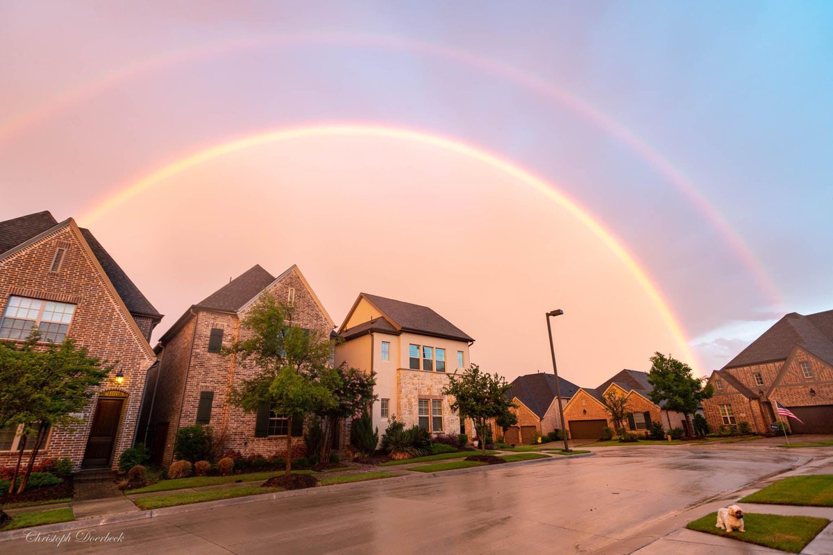 krislovesred's tweet photo. How do you get a DOUBLE rainbow, Delkus? #wfaaweather https://t.co/9uT3NgP2Cp