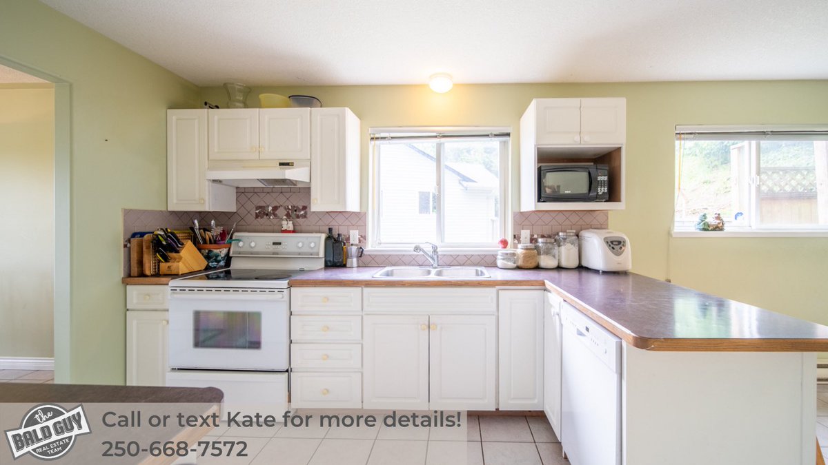 TheBaldGuyTeam's tweet photo. 🏡 #Nanaimo home with IN-LAW SUITE  on a quiet cul-de-sac in the beautiful south Jingle Pot area!

2040 Kawartha Place
$599,000
MLS®  876499

🛏 x 4 bedrooms 
🛁 x 3 bathrooms 
🌳 Private, low maintenance back yard
⛰ Front patio with mountain views

#nanaimohomesforsale https://t.co/HVW4MpegQs