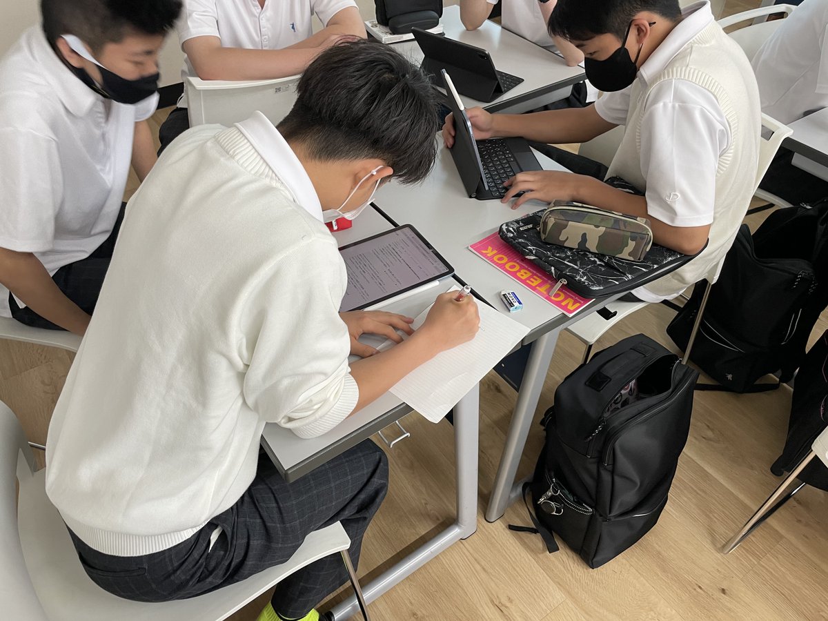 専修学校クラーク高等学院天王寺校 Auf Twitter ビジネス基礎の授業では お金について学んでいます １００万円あったら何をする をテーマ に 来週 グループ発表です 株式投資 Youtuberデビューなど 各班面白い意見が出ており 発表が楽しみです Clark