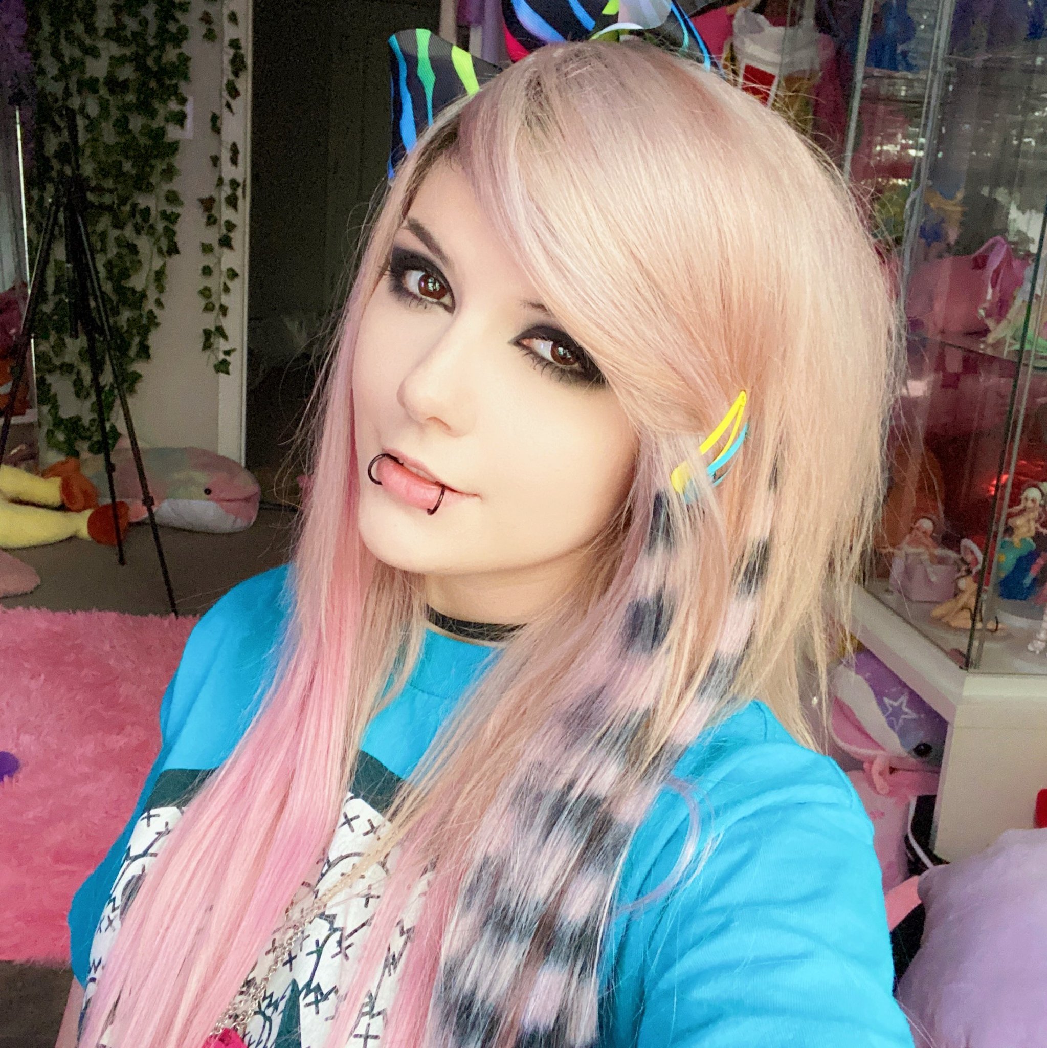 Meggii on Twitter: "R4W3R XD !!!!! 💕 2013 vs 2021…