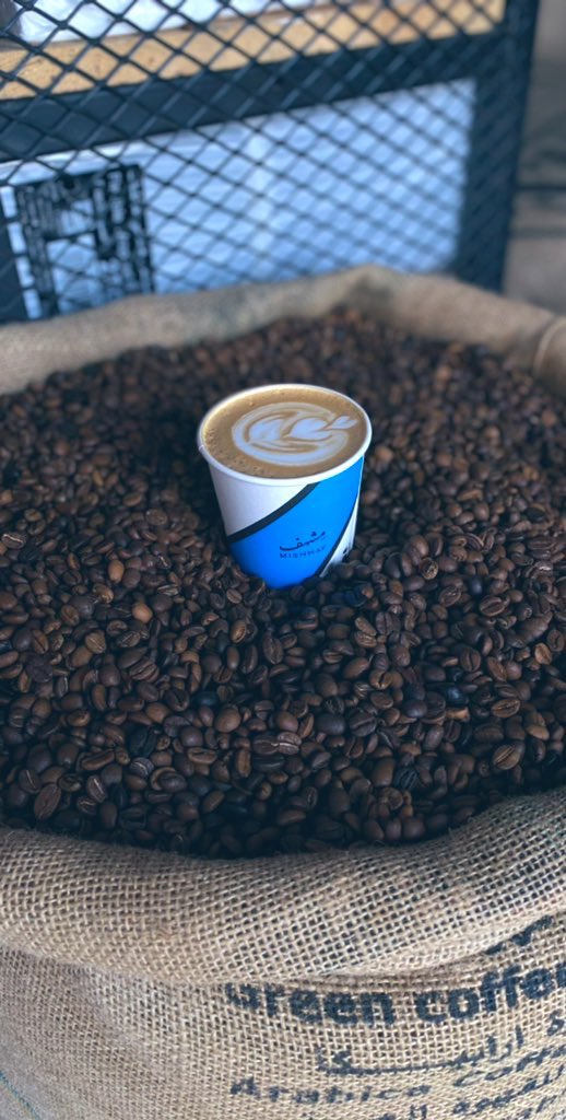 قهوة الصباح في #مشهف🤍😍🎻.
<a href="/MishhafSa/">محمصة مشهف</a>