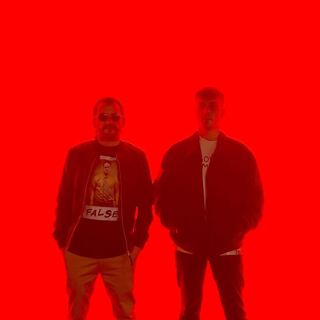 New highly flammable banger from <a href="/kyroaus/">KYRO</a> &amp; @pineaumusic dropping this Friday🔥

Pre-save 'Chemicals' here:
Astrx.lnk.to/PSChemicals