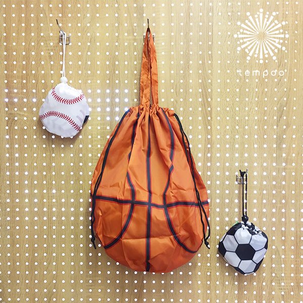 sinra_official's tweet photo. スポーツ観戦や部活にピッタリ！ボールをモチーフにしたエコバッグ。

楽天はプロフから🚀
#tempoo #みよし #愛知 #三好公園 #豊田 #岐阜 #大須 #上前津 #名古屋 #ユニモール #雑貨店 #スマホ修理 #iPhone修理 #スマホグッズ #Android #iPhone #エコバッグ #セトクラフト #プレゼント #iPhoneケース https://t.co/NKk1ZZW77X