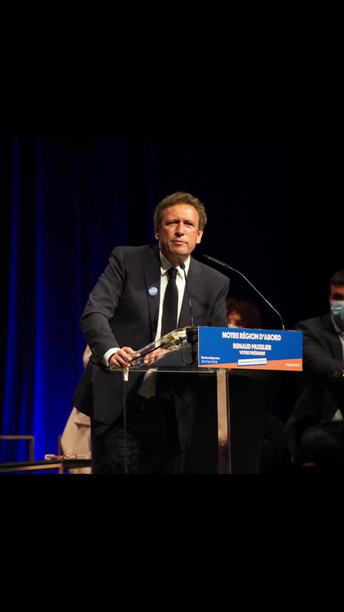 Magnifique meeting de <a href="/RenaudMuselier/">Renaud Muselier</a> pour la présentation de notre programme. Un bilan reconnu à 65% par nos concitoyens et un projet d’avenir concret, ambitieux et réaliste. Le 20 juin prochain, votez pour #NotreRegiondAbord , votez <a href="/RenaudMuselier/">Renaud Muselier</a>