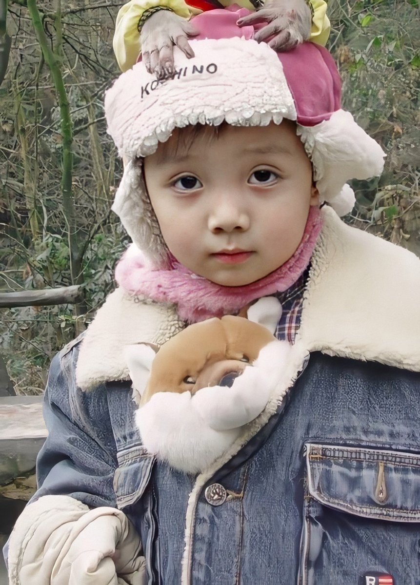 luoyizhou__'s tweet photo. น่าร้ากกกกก🥰🥰🥰🥰 #罗一舟 https://t.co/QcXVusXXyG