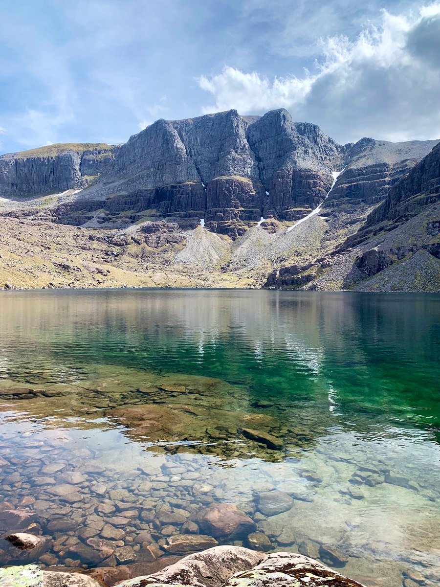 Beinn Eighe 😎👌🏼🏴󠁧󠁢󠁳󠁣󠁴󠁿

#nc500 #Scotland