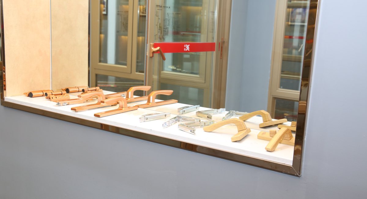 CandyFan17's tweet image. #windowhandles
#doorhandles
#aluminiumwindowsanddoors
#yongxin
#yx
#windowaccessories
#dooraccessories
#windowhardware
#doorhardware
#madeinchina
#Vietnam
#Vietnamese