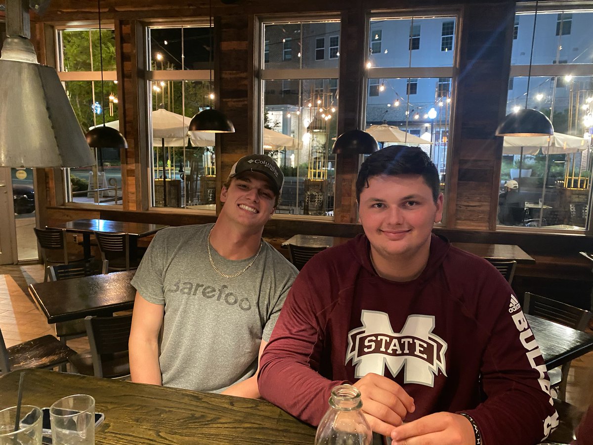 michael_b_boone's tweet photo. Super excited about the future of these 2 young men! Got the chance to meet the family of Canon's roommate, super young man with a great family! @CanonBoone75 @SawRobertson12 #Roommates #HailState #Bulldogs @HailStateFB https://t.co/NEwO6W0832
