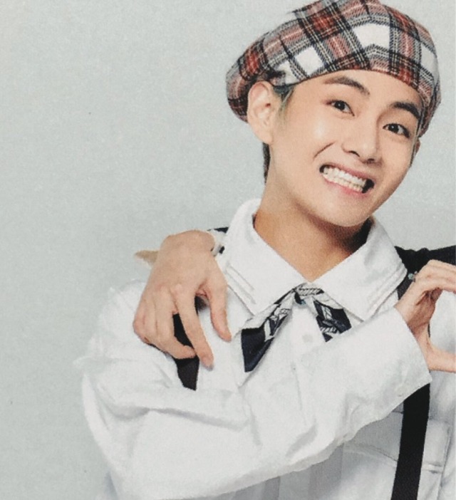 vhopecuteblogs's tweet photo. ꗃ  ៸៸ @hobicold'𝗌 𝖻𝗂𝗈 𝗅𝗒𝗋𝗂𝖼 𝗮𝗰𝗰𝗼𝘂𝗻𝘁.﹅ https://t.co/JO0huCCQNF