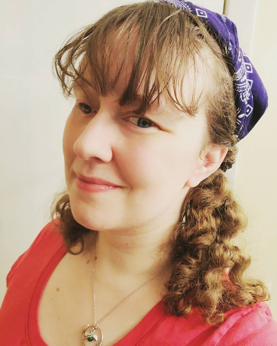 KasTheStars's tweet photo. Hey all! 

Been a nerd since birth, cosplaying (made/altered/bought) since 2008, and writing &amp; playing video games since I can remember.

Here's a place where you all discover how weird I really am (besides Instagram)so strap in! https://t.co/shHlR9415q