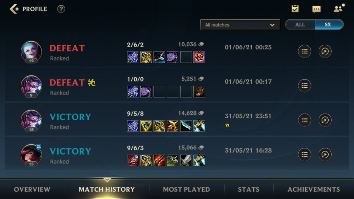 3hitsofvayne's tweet photo. Gente, me pasó algo raro, entré en una ranked, esa que perdí con Jinx, y cuando termino me salta que me prohibieron jugar ranked por unos minutos por "haberme quedado afk". Como es posible esto? 2 partidas al mismo tiempo? https://t.co/2tYwrwf1Xm