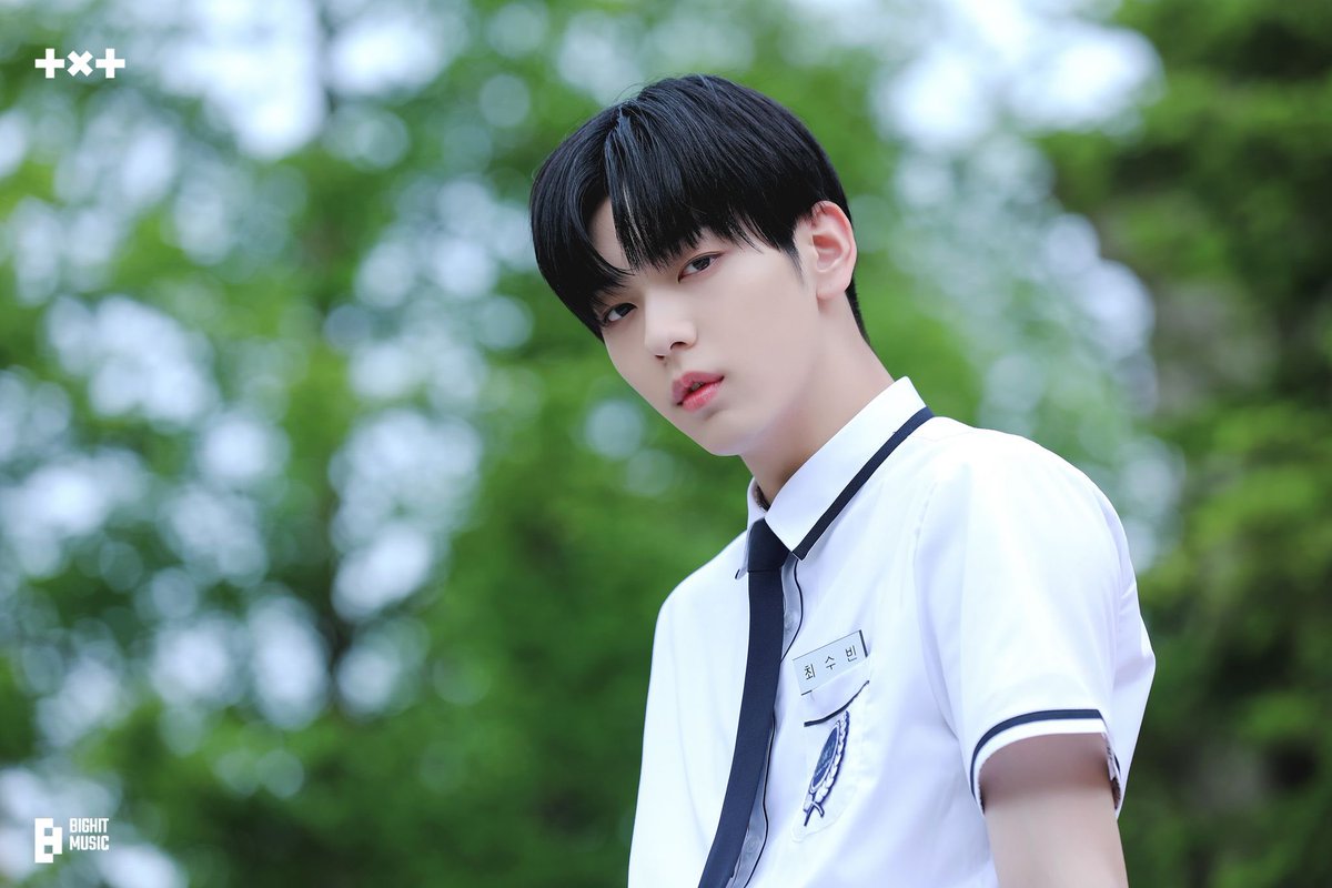 TOMORROW X TOGETHER COMEBACK SHOW 'FREEZE' VCR Behind