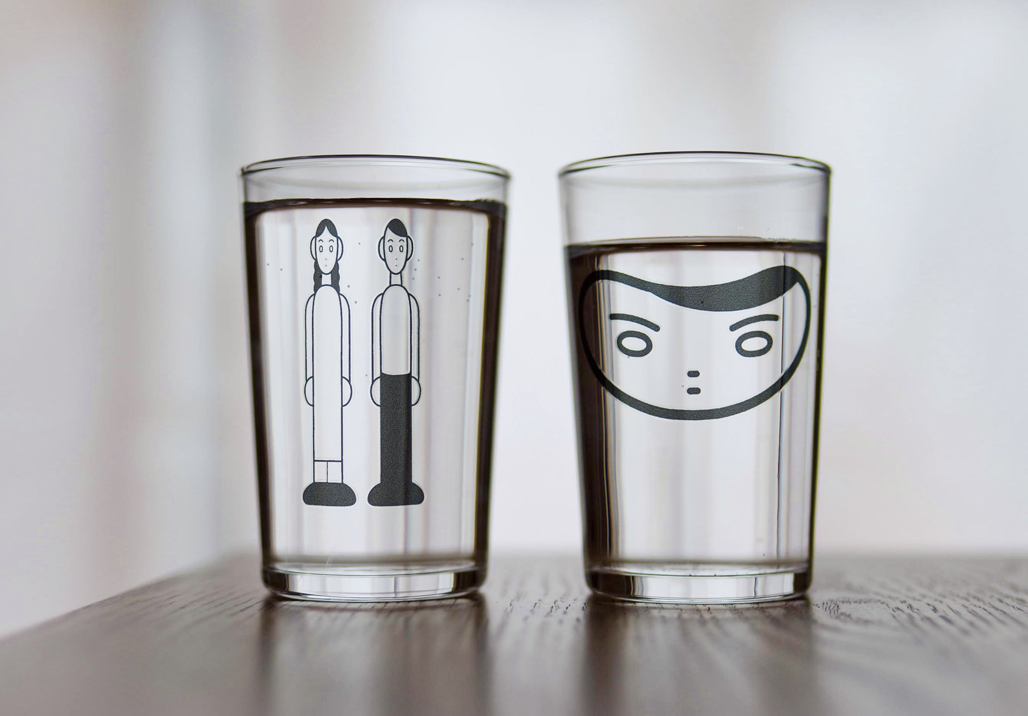 Unpis 水による光の屈折を楽しむためのコップ をつくりました 個展に持っていきます T Co Rz5pzyl87j Twitter