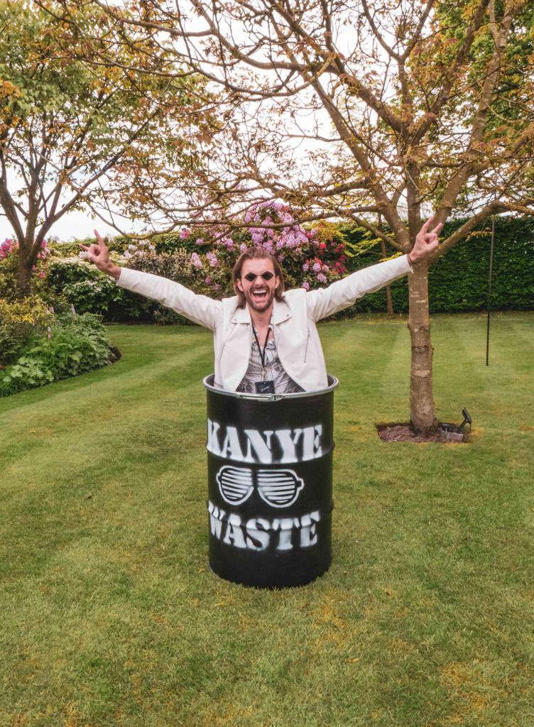 Glastonbaby Baby Shower created by @HMEventsLtd1 this weekend for <a href="/kimminchin_/">Kim Minchin Lifestyle</a> <a href="/Oli_The_Choc/">Oli The Choc</a>

We took their favourite event &amp; colour schemes to create this surprise Baby Shower. 

@HMEventsLtd1 is <a href="/MakeEvents/">.</a> sister company for private parties and weddings!