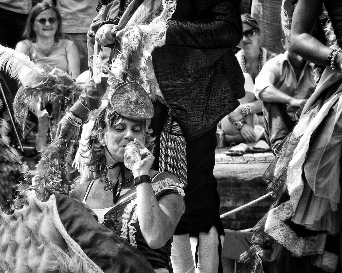 Thirsty

.
.
.

#street_photography #street_is_life #peopleonthestreet #amsterdam_streets #iloveamsterdam #amsterdamlife #amsterdampride