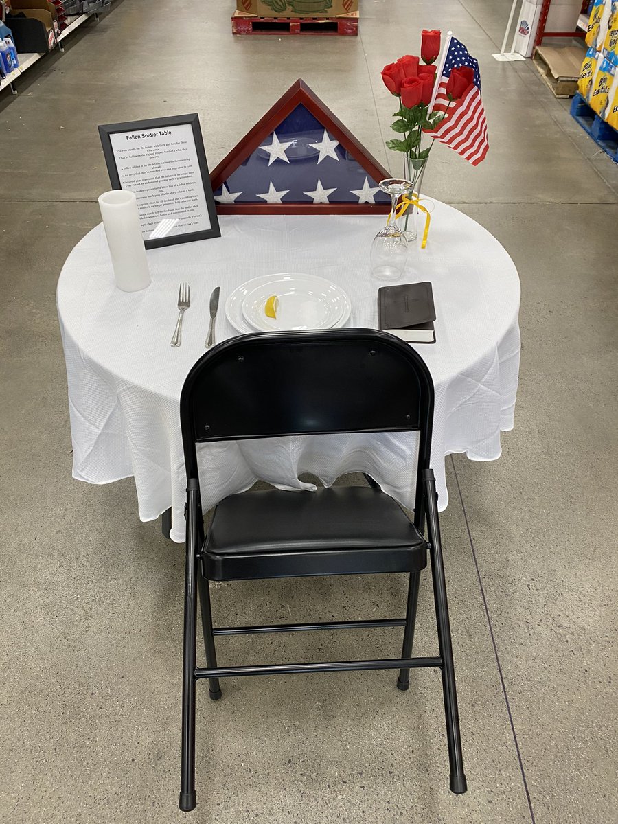 FreezeNTime's tweet photo. No caption required
@ruralkingsupply Bristol VA takin respect to a new level.
#MemorialDay2021 #circlec #Respect https://t.co/2HJKp41qVO