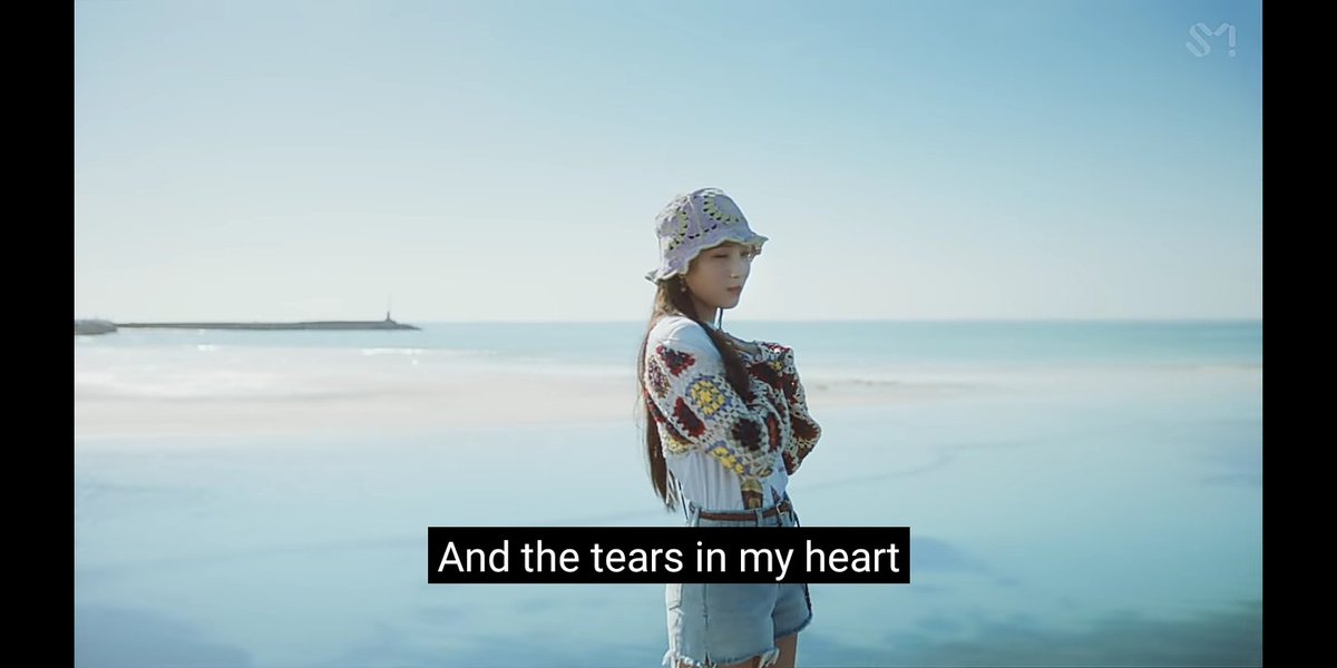 mebuvielaucy's tweet photo. Stop the hate and let's all peacefully stream "HELLO" by Joy of Red Velvet 💚. 

#JOY 
#JOY_HELLO 
#JOYLO https://t.co/d6uDCuoChz