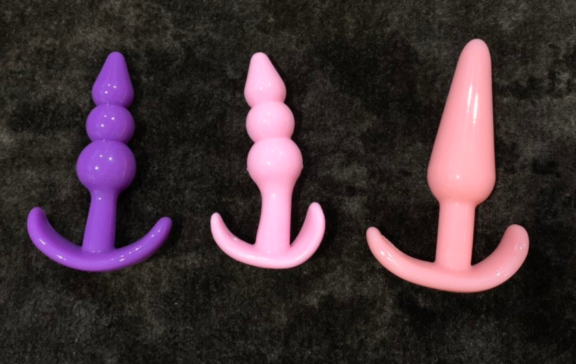 SpicyG99's tweet photo. Butt Plug ซิลิโคนเม็ดมุก 3 เม็ด ซิลิโคนใสนุ่มนิ่ม ใช้ง่าย สีสันน่ารัก หัวใจสีม่วงหัวใจสีม่วงหัวใจสีม่วง
ราคา 250.-
สนใจทักDM หรือ@ไลน์ 
@yessure

#หญิงเดี่ยว #ยสตน #เกย์เงี่ยน
#ของเล่นผู้ใหญ่ #ของเล่นเสียว #sextoy #เซ็กทอย  #เซ็กทอยราคาถูก  #จุกก้น https://t.co/3XdYhpPqyo