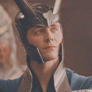 I was watching Thor and there's no way you cannot feel sad about #Loki https://t.co/1vao9NYU44