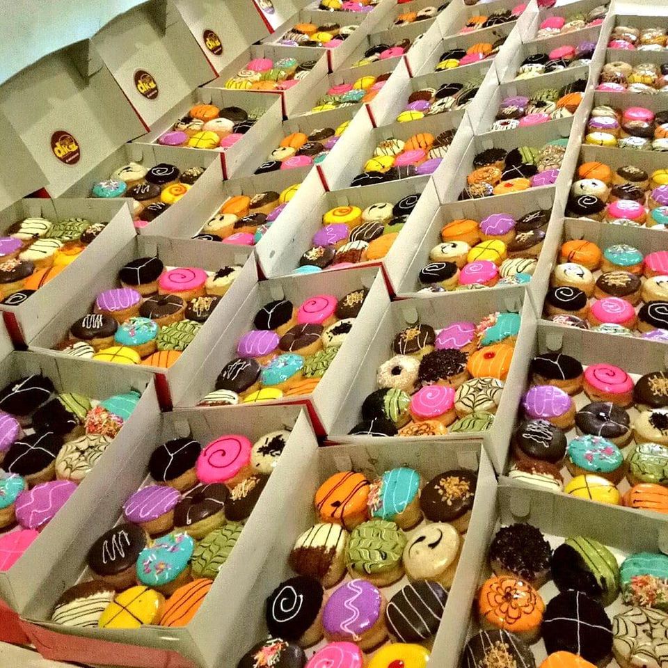 Dkudonuts_Jbg's tweet photo. Donat enak kota Jombang lokasi terdekat. Donat DKU citarasa enak lembut premium. Franchise kursus donat tepung premix WA https://t.co/jxLOIlpLIa.
#donat #dku #donatdku #Jombang #cukir #tebuireng #tambakberas #sentul #plosojombang #mojoagung #sumobito #peterongan #perakjombang https://t.co/0y95aw1aBq