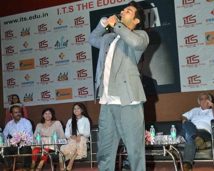 ITSMohanNagar's tweet photo. #Flashback 
Famous Bollywood Actor Rajkummar Rao
Visited @ITSMohanNagar, Ghaziabad.
More info: https://t.co/nRsiHlLhFR

#BBA #BestCollegeforBBA #BBACollege #BBACourse #BBA_Admission2021 #TopBBAColleges #BCA #BCA_Admission2021 #BCACourse #BCACollege #BCASyllabus #BCACourseDetails https://t.co/lEj0YMAjM2
