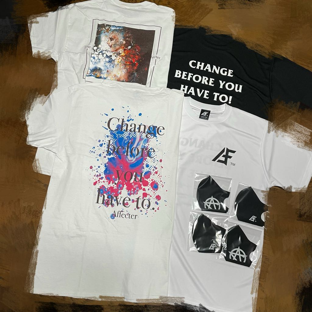 Yuh_Guitarist's tweet photo. そしてAFFECTERからもTシャツとマスク達!AFFECTERはAFFECTER用の棚があるんだけどもうそっちも埋まりつつあります…右のドライTeeはサイズが少しいつものより小さいらしいのでXLにしました。
#AFFECTER @AFFECTERofficia https://t.co/mG3Pbra16o