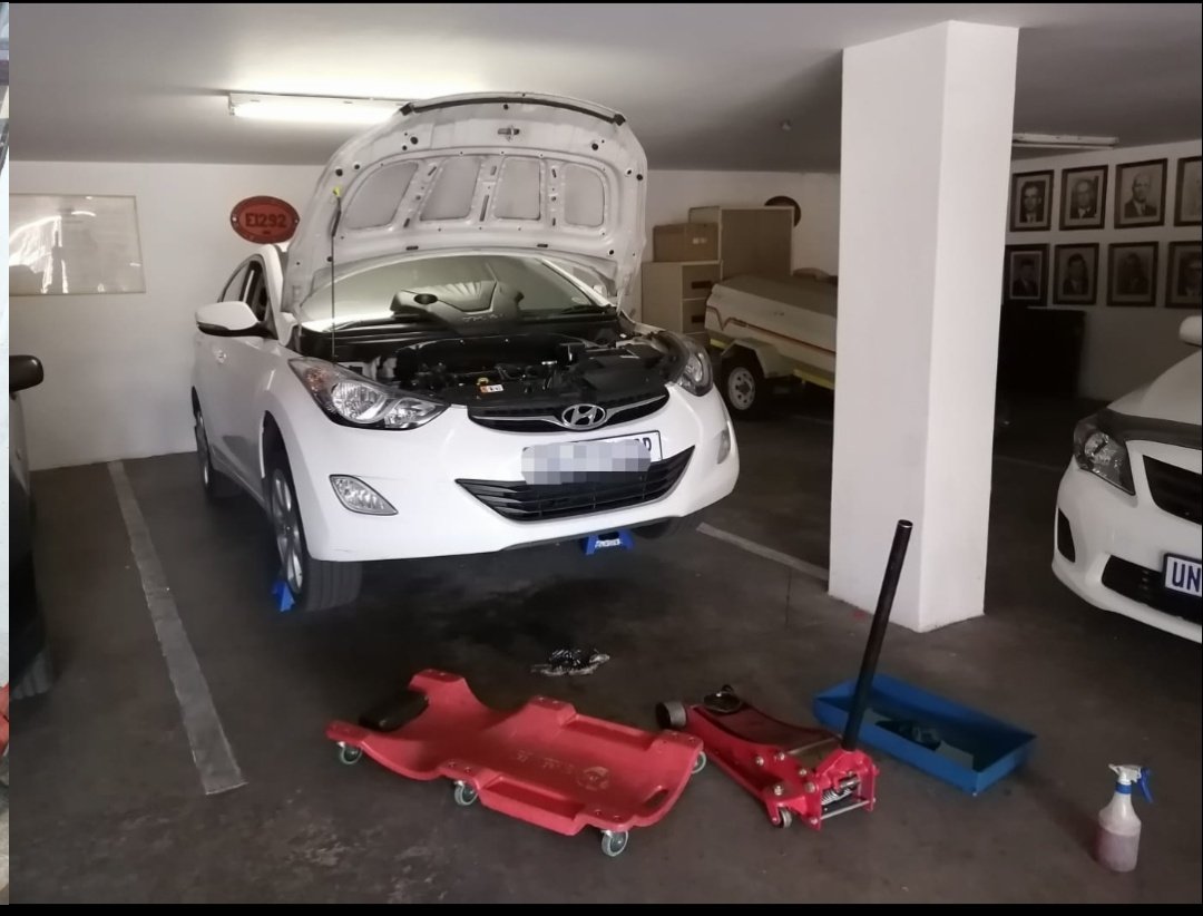 AsekaNdaba's tweet photo. Hyundai and Kia mobile technicians are here if you need their services.
They are based in fourways and all their minor services starts from R1600 and our major services starts R3600 parts and labor inclusive.
For more info please WhatsApp them on 0799836973 https://t.co/mMawqMup1K