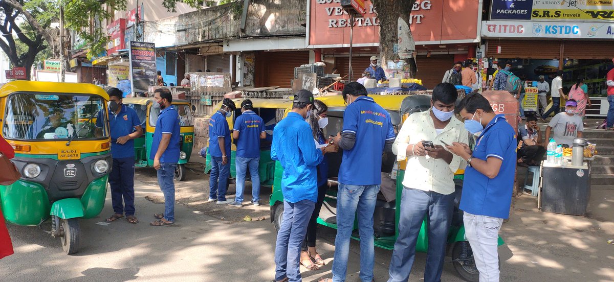 VinodKartavya's tweet image. It is the duty of every citizen to help in reaching the government schemes to the beneficiaries.
Team Bengaluru Hudugaru is one such bunch of friends. Day 4.
#FreeOnlineApplication for Driver&apos;s of Bengaluru. #COVID19 #relief #Fund. @deepolice12 @annamalai_k @ANI @LogicalIndians