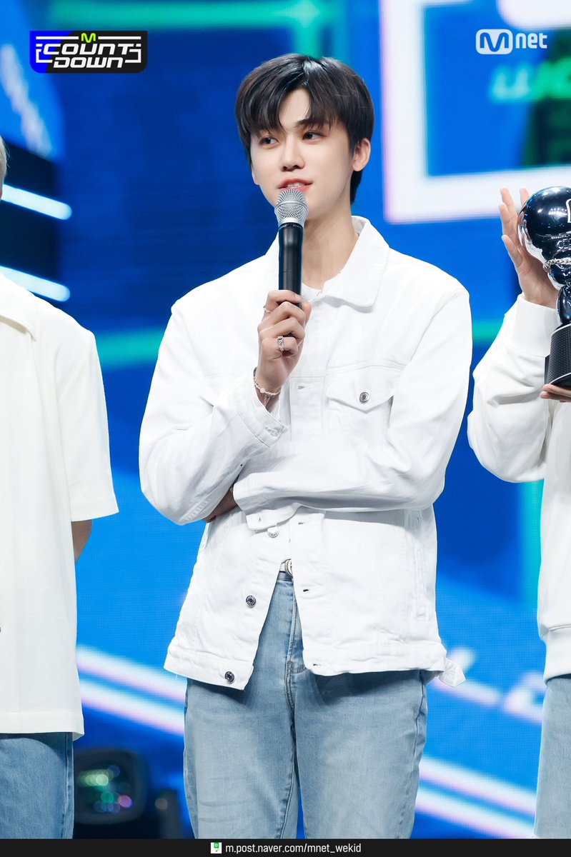 luvrabbit_'s tweet photo. 1위 소감 말하는 #재민 이♥♥ https://t.co/pt7aW7CoUD