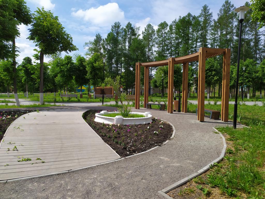 можь снимается на фотофоне как парк. детский парк на таганке. екатерининский парк дорожки. парк реальное фото. парк останкино лес.