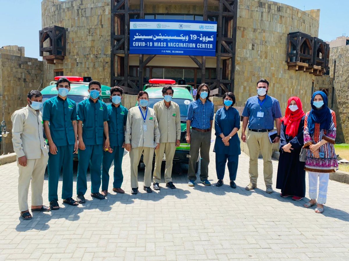 DhoIslamabad's tweet photo. The way we work is changing. Especially how we work together, District Health Office Islamabad is now collaborating with Green Inspire @GreenGhouri , the teams along their ambulances will be working in the Vaccination camp along the city.

#GetVaccinated 
#VaccinesSaveLives https://t.co/Rl5W5uAjEJ