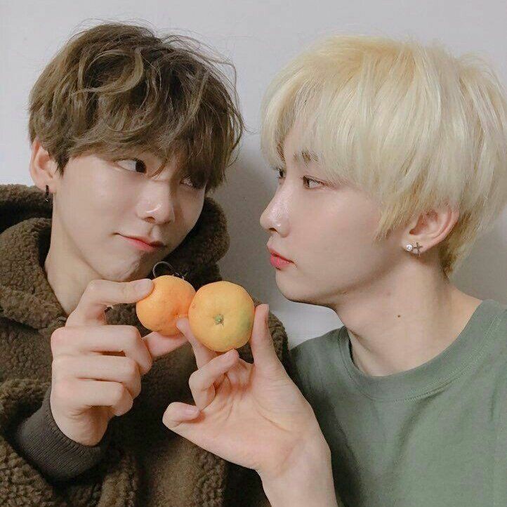 baelinbae's tweet photo. @redorable_ @by_verivery @the_verivery @the_verivery_jp I mean look at this....
#WelcomeBackMINCHAN
#베리베리 #VERIVERY #민찬
#MinchanIsBack https://t.co/HnqkMmnTD3