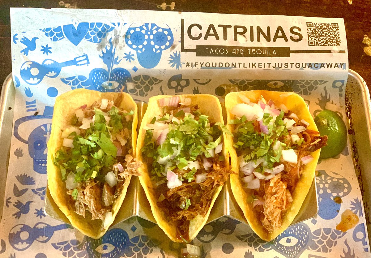All day $2 #TacoTuesday on chicken or beef tacos. #catrinastampa #tacos #Tampa #TampaBay #loveislove #Florida #FF #follow #ifyoudontlikeitjustguacaway #follobackforfolloback #folllowme #foodie #food #mexicanfood #TampaBayFL #tampatacos #quesabirrias #follobackforfolloback