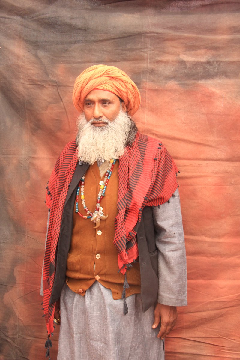 firozeshakir's tweet photo. Indoor Portraiture of the #Malangs in ambient light set up by #laurentsalesse shot by me at #makanpur in 2016
He was shooting medium format on #hassleblad 
#sufism https://t.co/ZdyEDK2Mlm